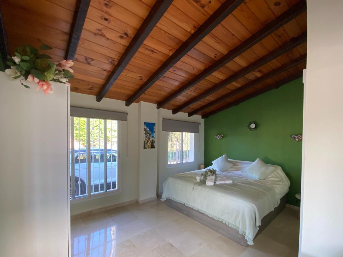 Casa Donny Bed & Breakfast Alhaurín el Grande Room photo